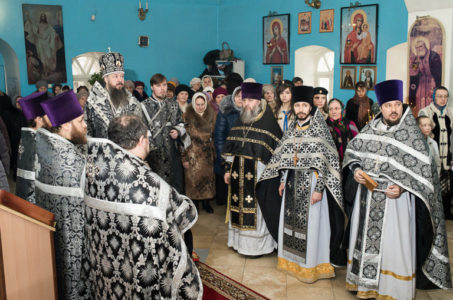 Архиерейская служба в Покровкой церкви города Городище